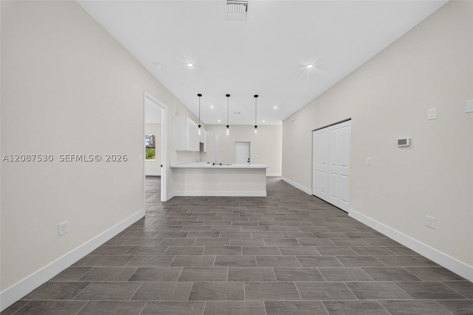 Real estate property located at 308 Mangonia, Lee, Lehigh Acres, Lehigh Acres, FL