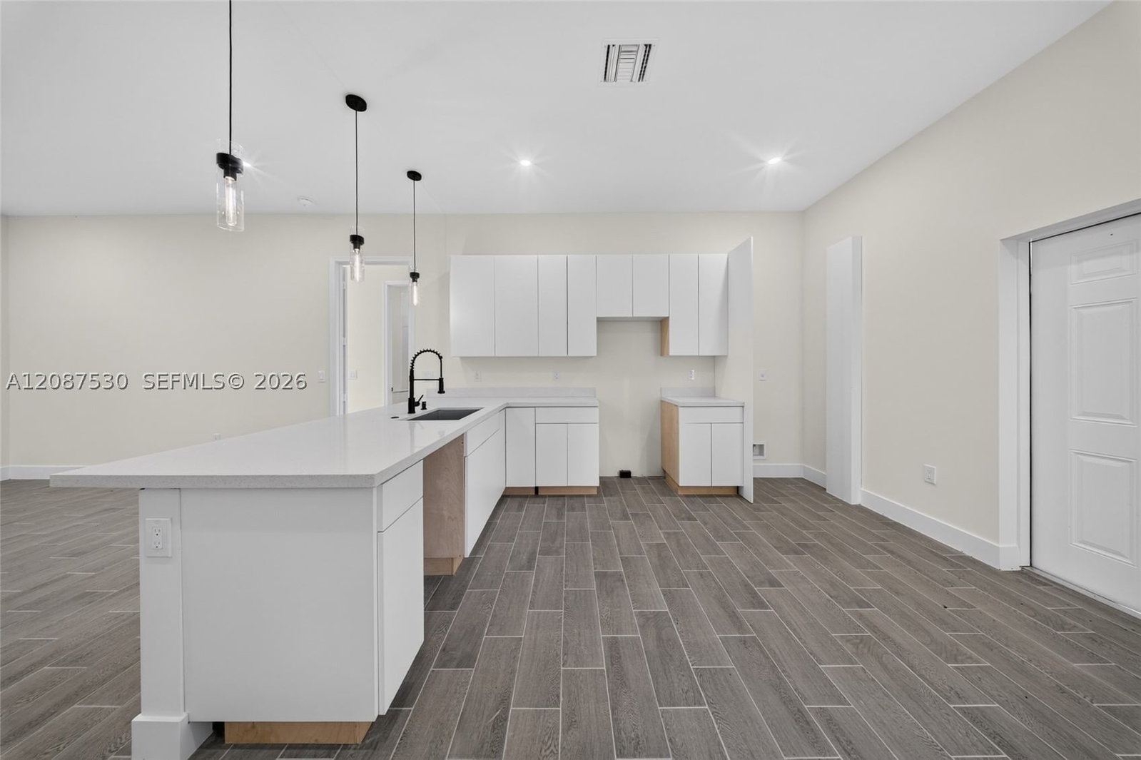 Real estate property located at 308 Mangonia, Lee, Lehigh Acres, Lehigh Acres, FL