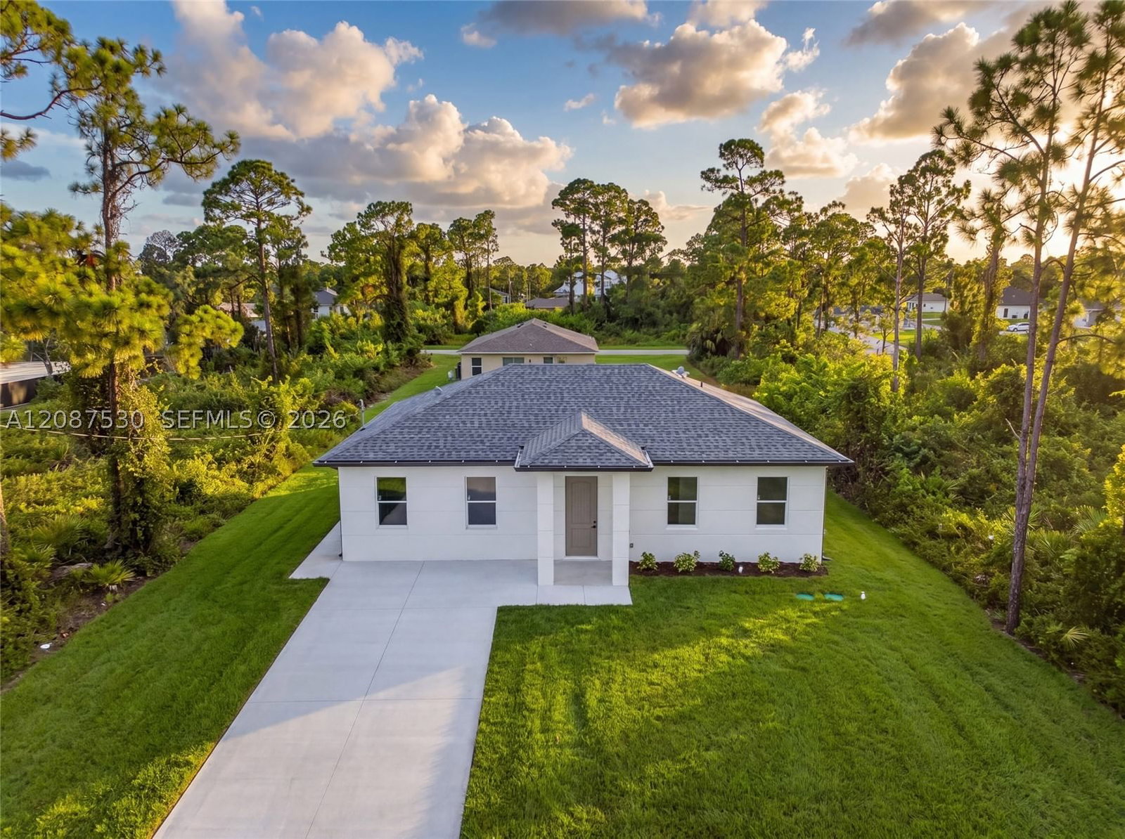 Real estate property located at 308 Mangonia, Lee, Lehigh Acres, Lehigh Acres, FL