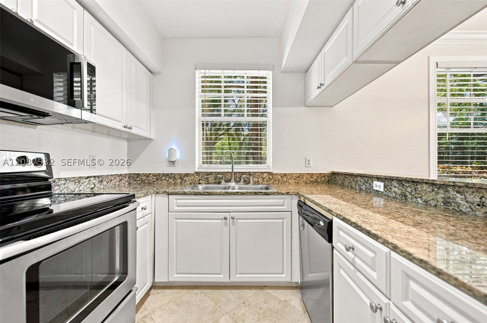 Real estate property located at 6978 Sample Rd #6978, Broward, Cypress Pointe At Coral S, Coral Springs, FL