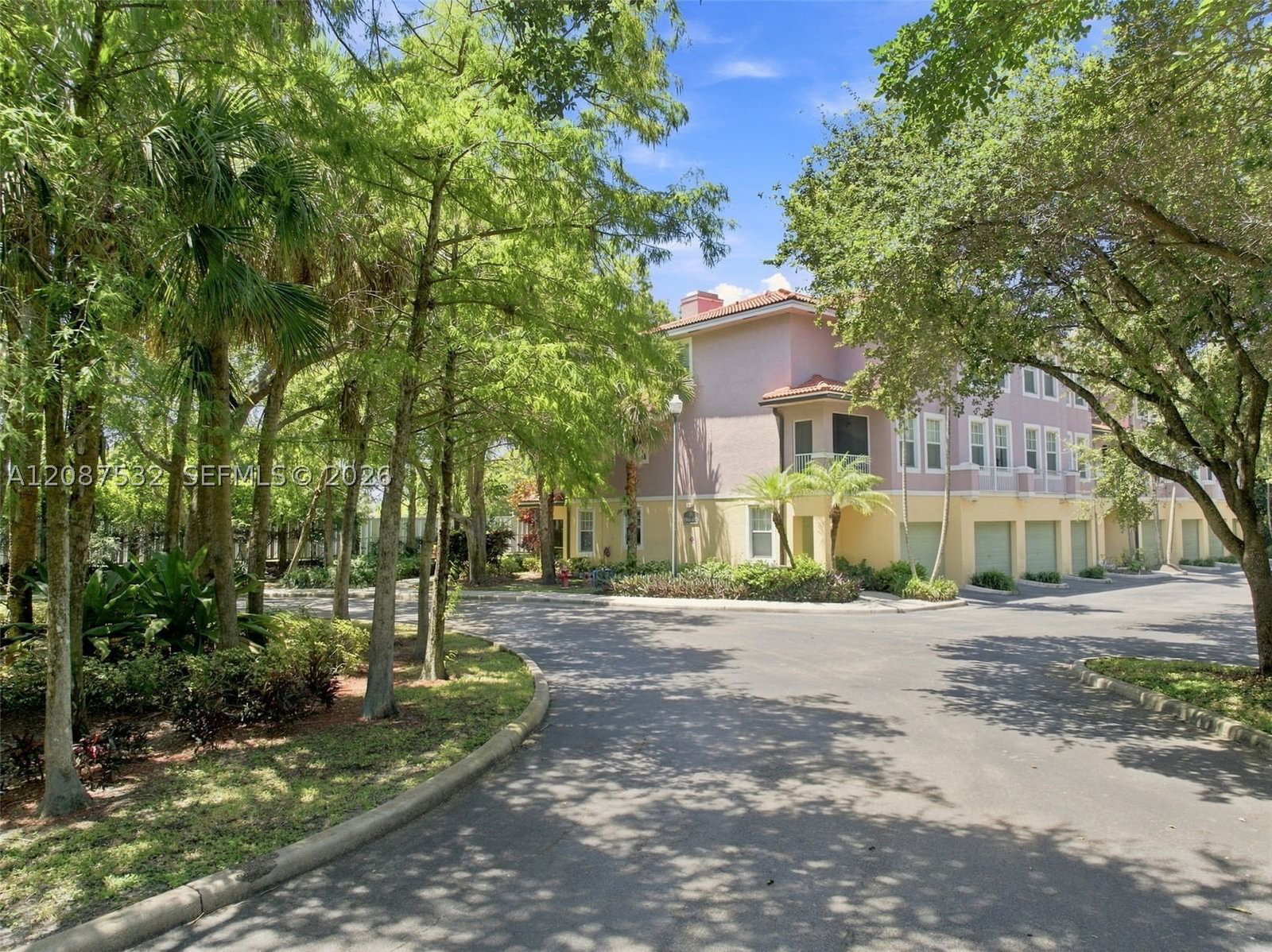 Real estate property located at 6978 Sample Rd #6978, Broward, Cypress Pointe At Coral S, Coral Springs, FL