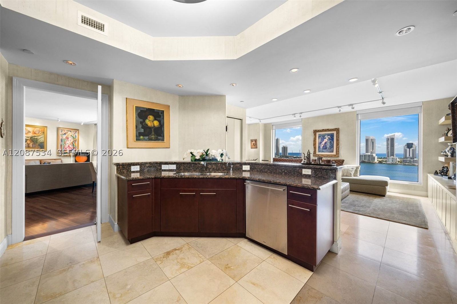 Real estate property located at 6000 Island Blvd #1703, Miami-dade, Bellamare @ Williams Isla, Aventura, FL