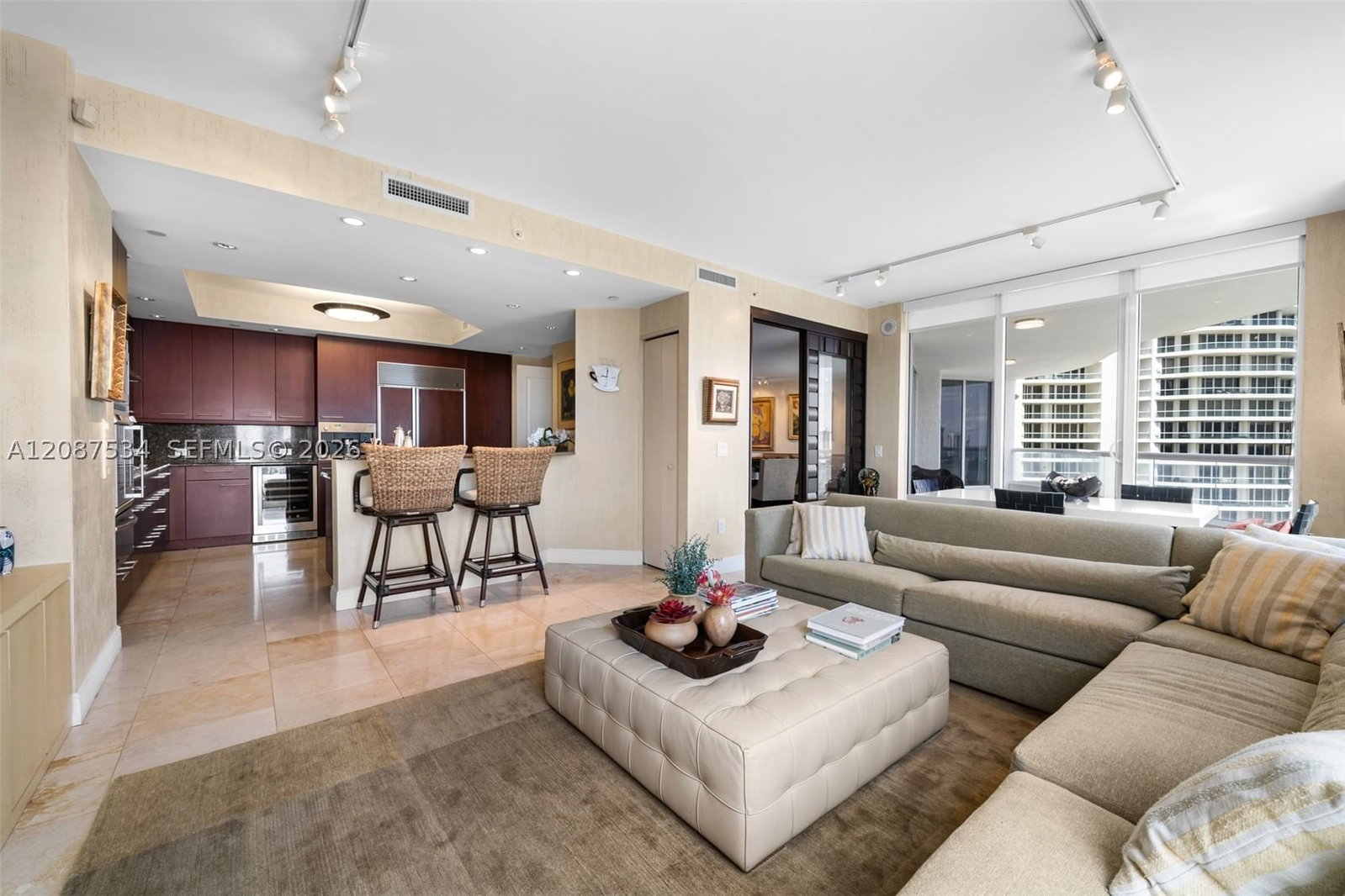 Real estate property located at 6000 Island Blvd #1703, Miami-dade, Bellamare @ Williams Isla, Aventura, FL