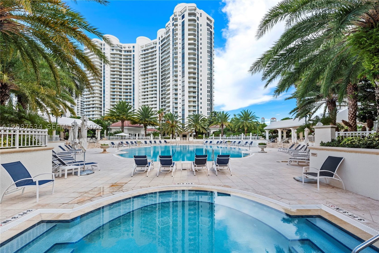 Real estate property located at 6000 Island Blvd #1703, Miami-dade, Bellamare @ Williams Isla, Aventura, FL