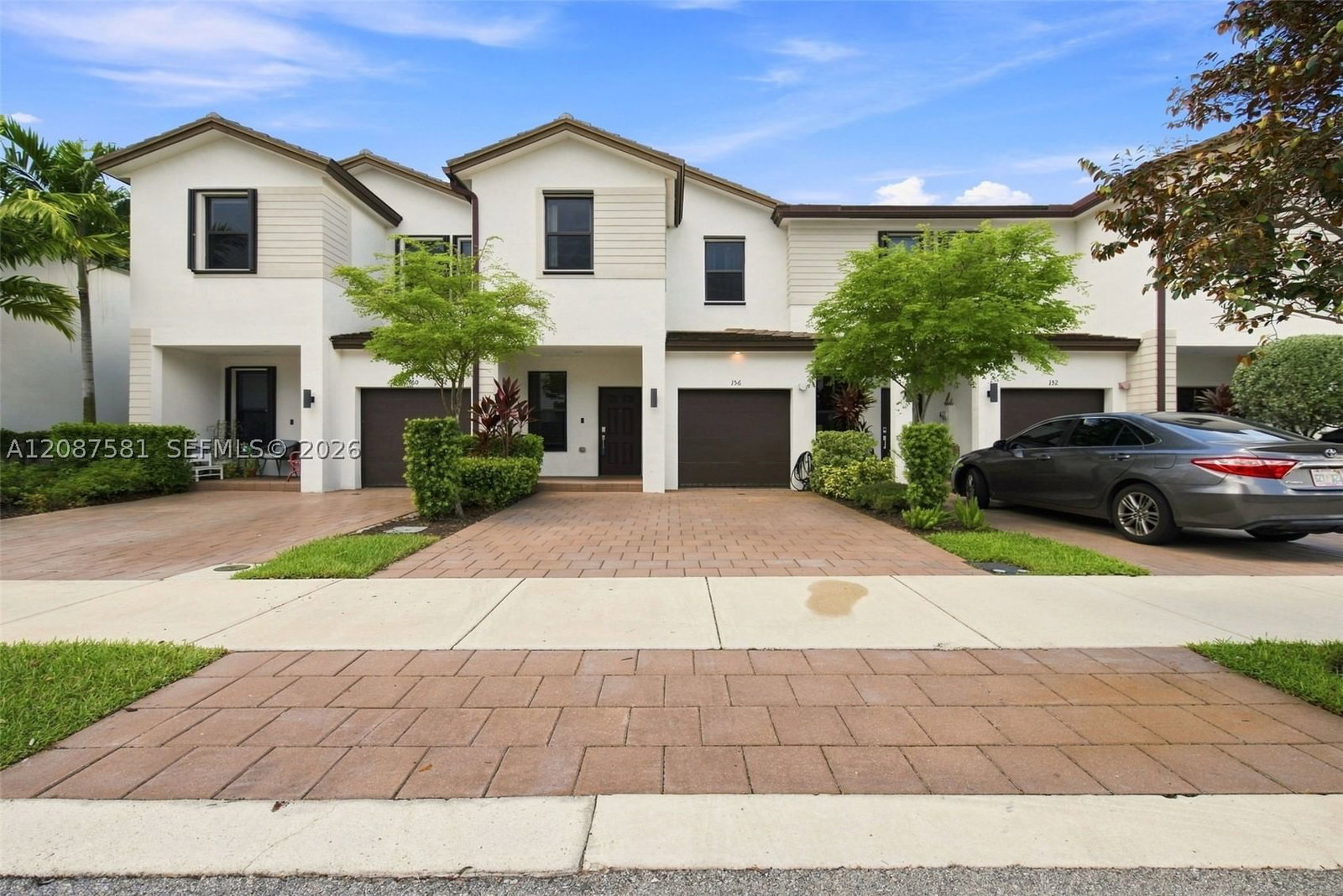 Real estate property located at 156 185th Way, Broward, Stellar Pembroke Pines, Pembroke Pines, FL