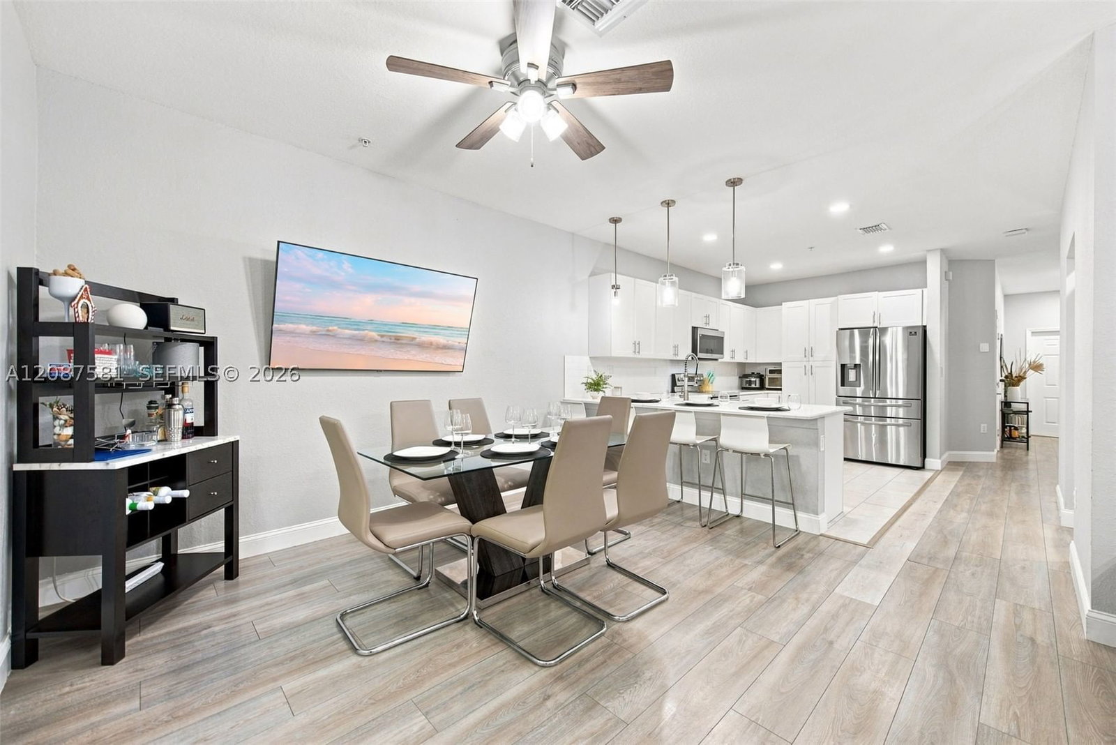 Real estate property located at 156 185th Way, Broward, Stellar Pembroke Pines, Pembroke Pines, FL