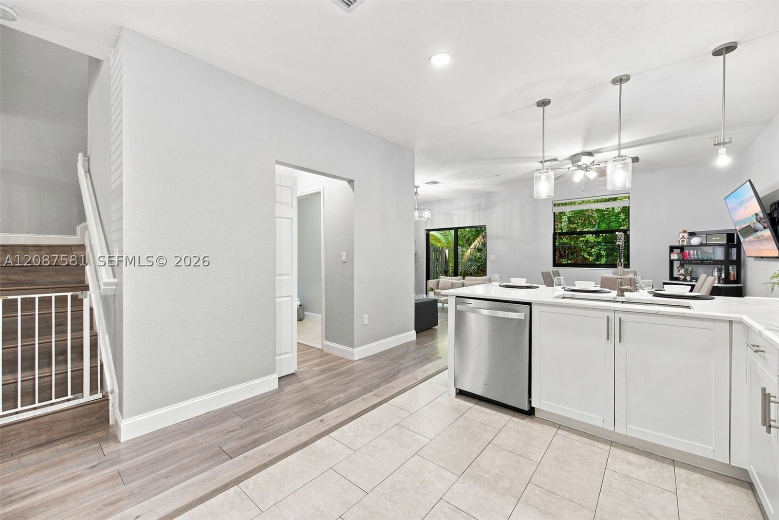 Real estate property located at 156 185th Way, Broward, Stellar Pembroke Pines, Pembroke Pines, FL