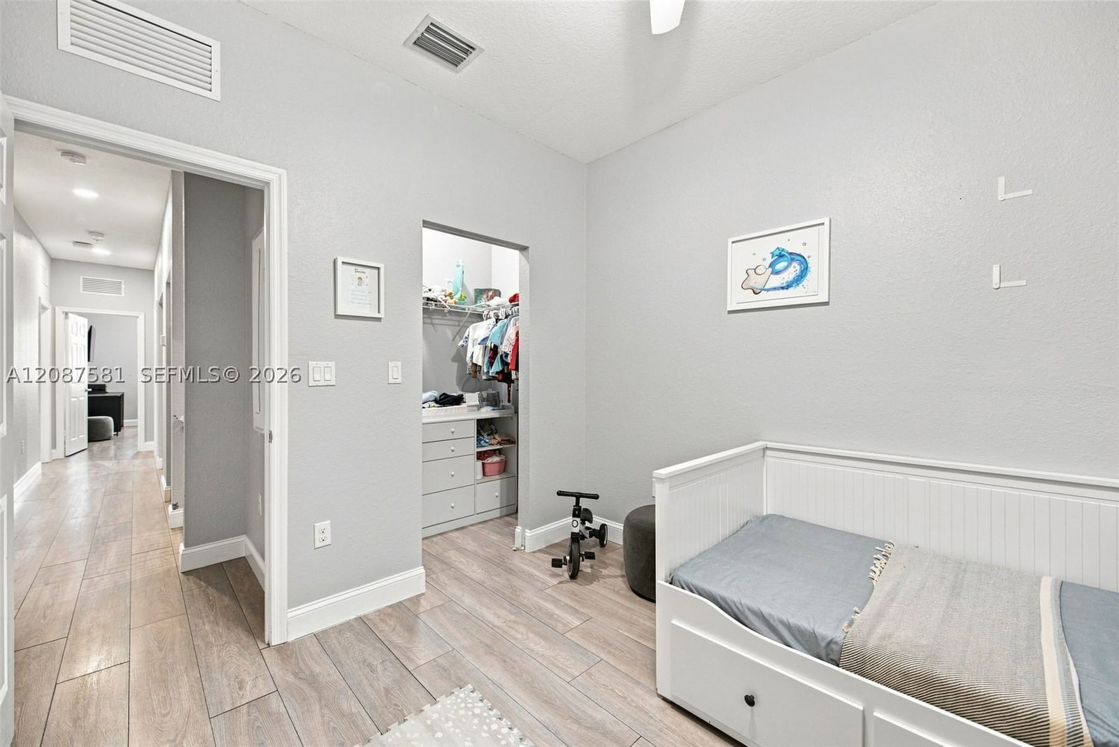 Real estate property located at 156 185th Way, Broward, Stellar Pembroke Pines, Pembroke Pines, FL