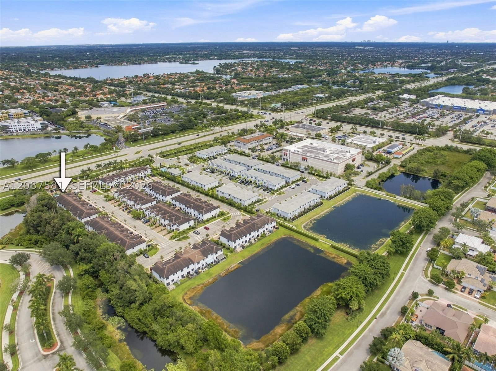 Real estate property located at 156 185th Way, Broward, Stellar Pembroke Pines, Pembroke Pines, FL
