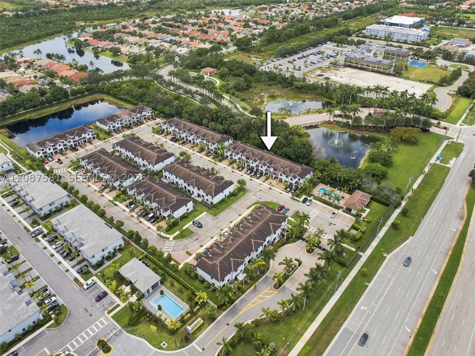 Real estate property located at 156 185th Way, Broward, Stellar Pembroke Pines, Pembroke Pines, FL