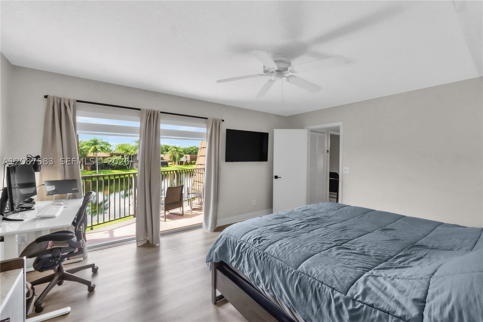 Real estate property located at 11882 12th Pl, Broward, Village At Lake Pine Ii, Davie, FL