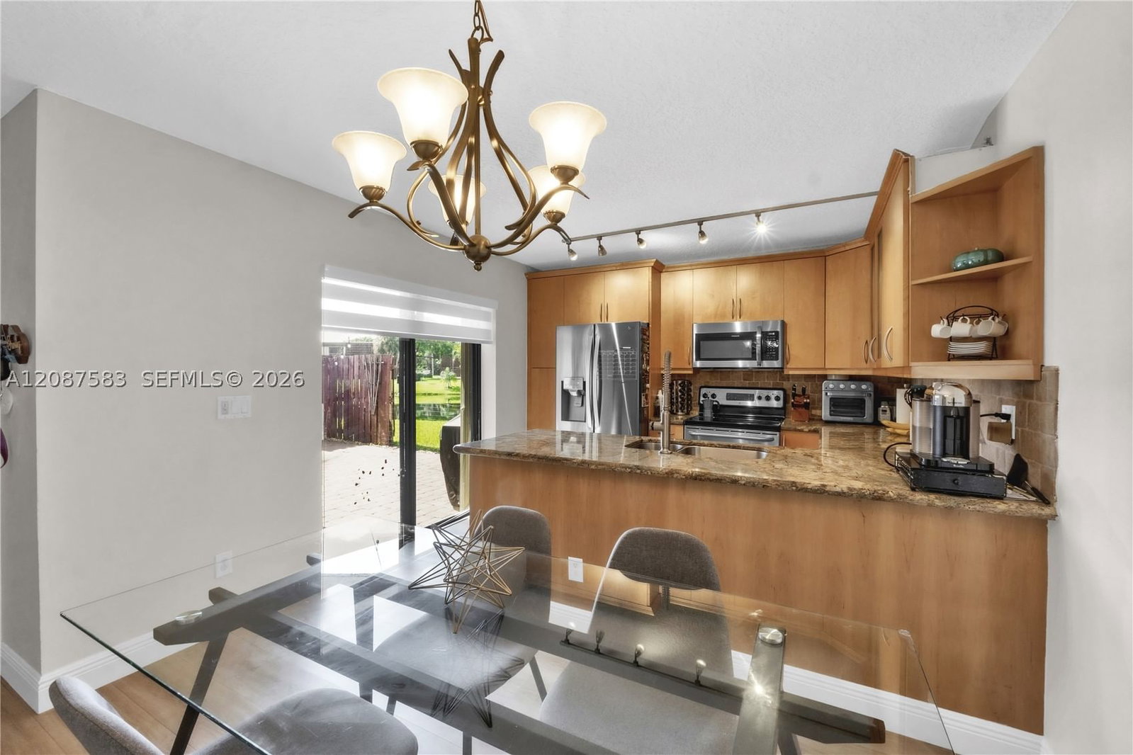 Real estate property located at 11882 12th Pl, Broward, Village At Lake Pine Ii, Davie, FL