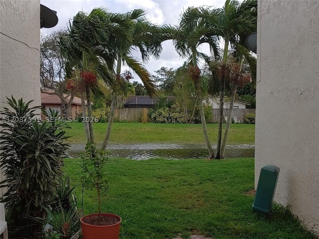 Real estate property located at 11128 Royal Palm Blvd #8-10, Broward, Grenadier Gardens, Coral Springs, FL