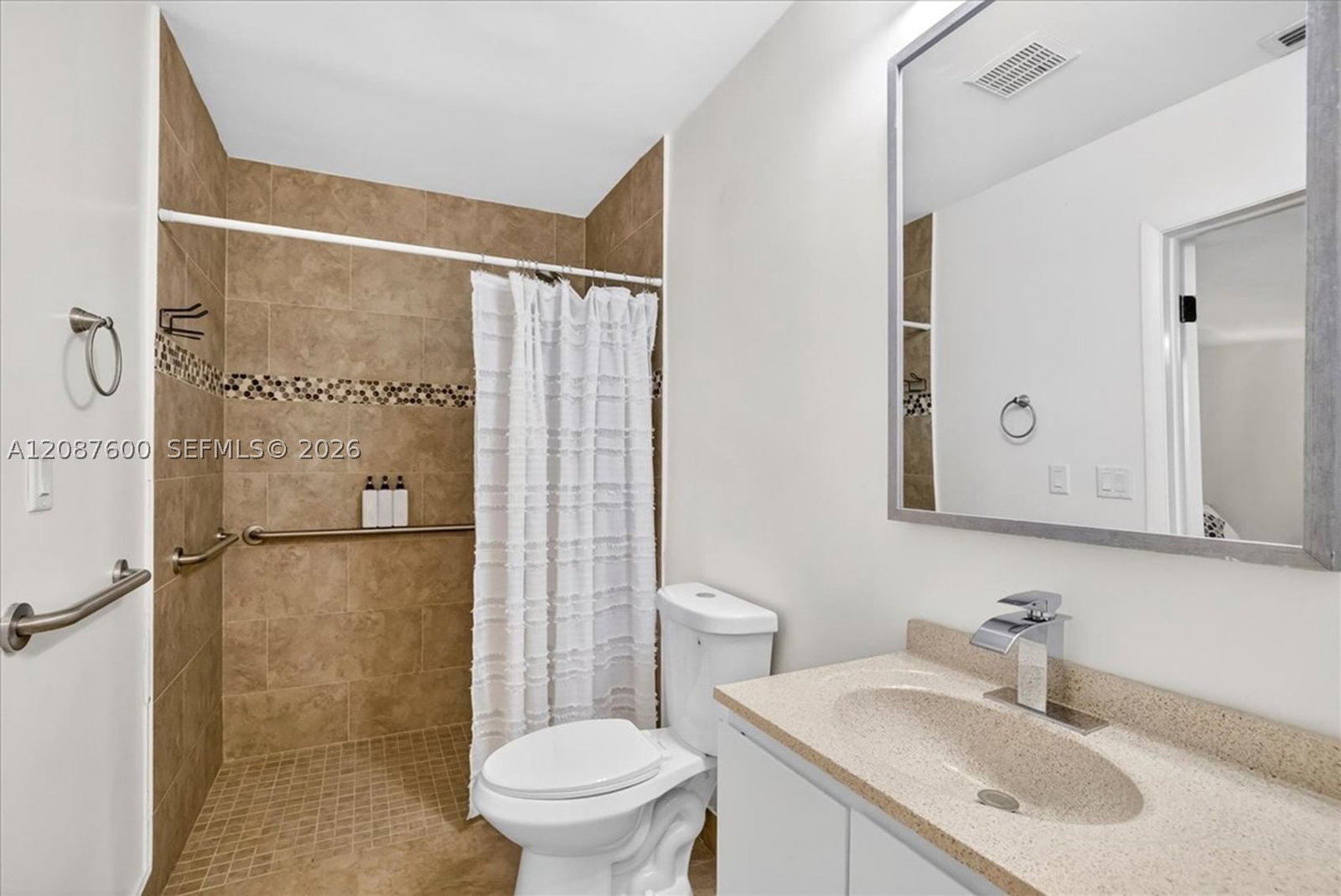 Real estate property located at 3211 Calle Largo Dr, Broward, Orangebrook Golf Estate, Hollywood, FL