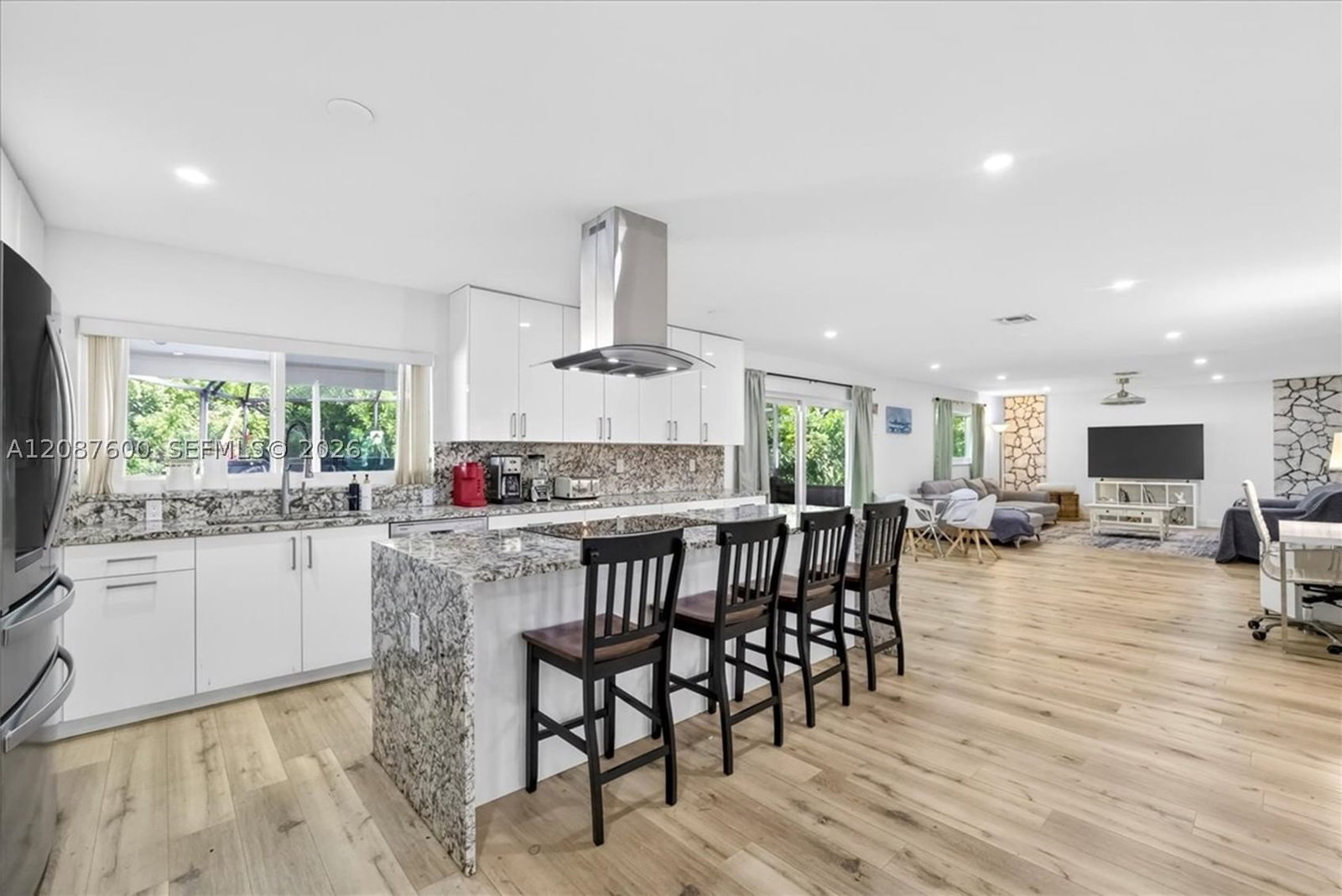 Real estate property located at 3211 Calle Largo Dr, Broward, Orangebrook Golf Estate, Hollywood, FL