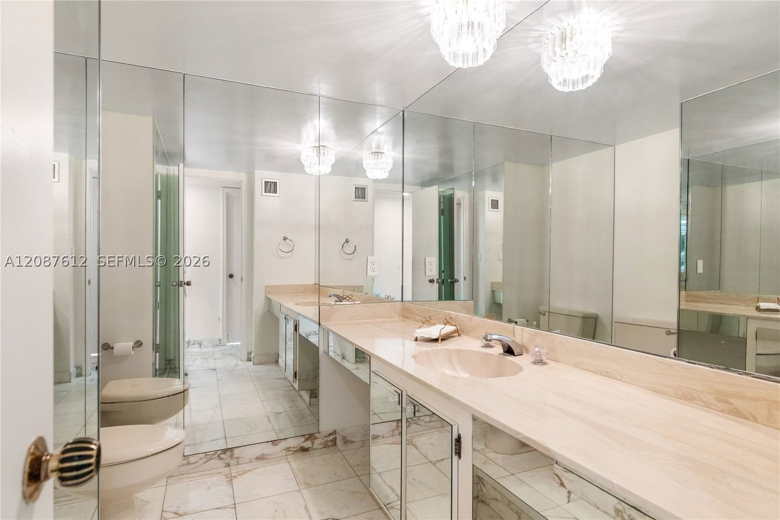 Real estate property located at 2751 Ocean Dr #208S, Broward, Aquarius Condo, Hollywood, FL