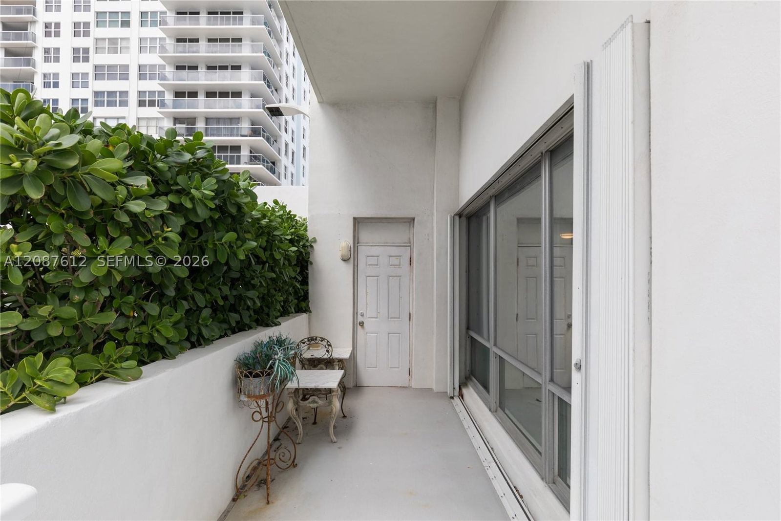 Real estate property located at 2751 Ocean Dr #208S, Broward, Aquarius Condo, Hollywood, FL