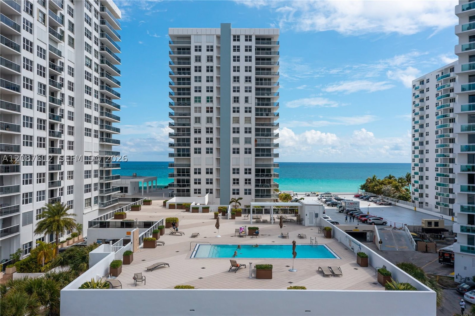 Real estate property located at 2751 Ocean Dr #208S, Broward, Aquarius Condo, Hollywood, FL
