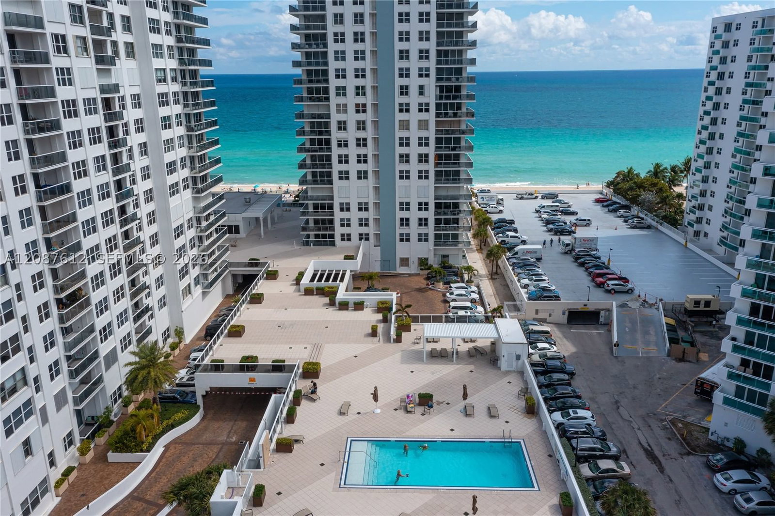 Real estate property located at 2751 Ocean Dr #208S, Broward, Aquarius Condo, Hollywood, FL