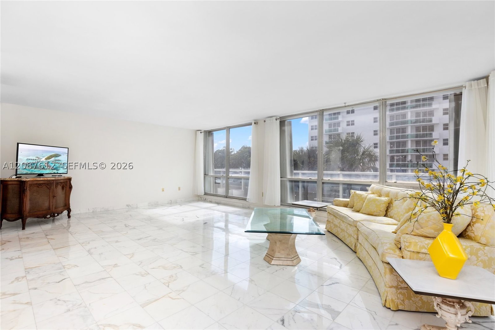 Real estate property located at 2751 Ocean Dr #208S, Broward, Aquarius Condo, Hollywood, FL