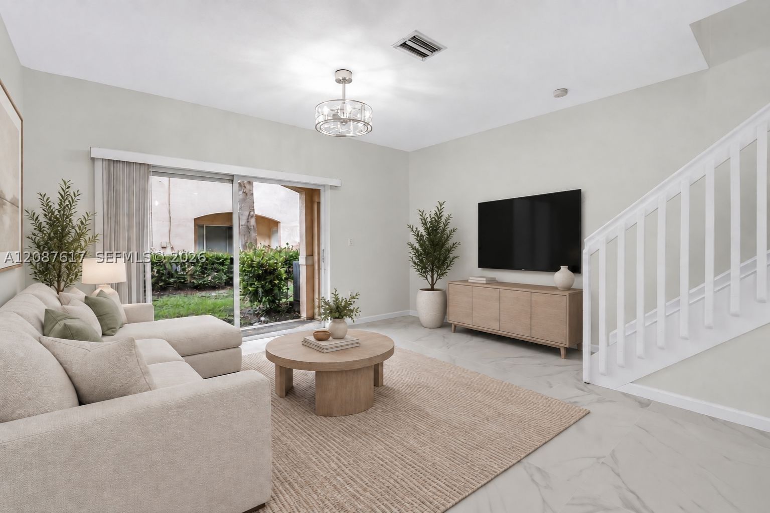 Real estate property located at 8870 Isles Cir, Broward, Woodland Villas 1st Add, Tamarac, FL