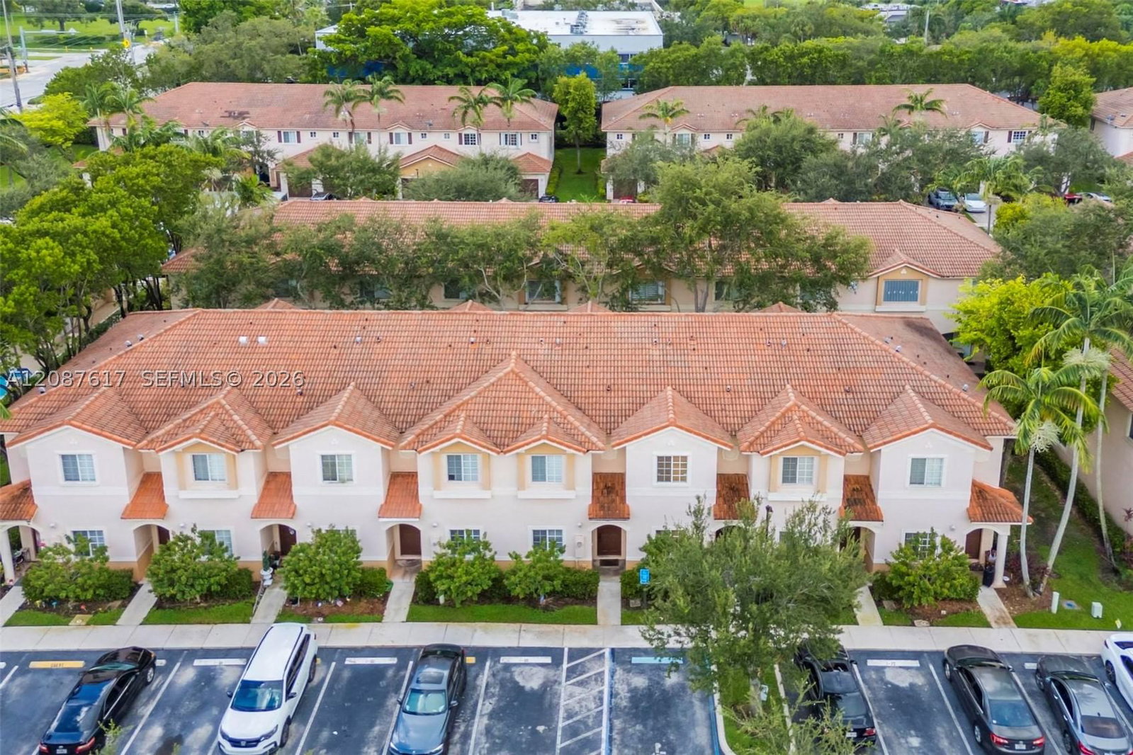 Real estate property located at 8870 Isles Cir, Broward, Woodland Villas 1st Add, Tamarac, FL