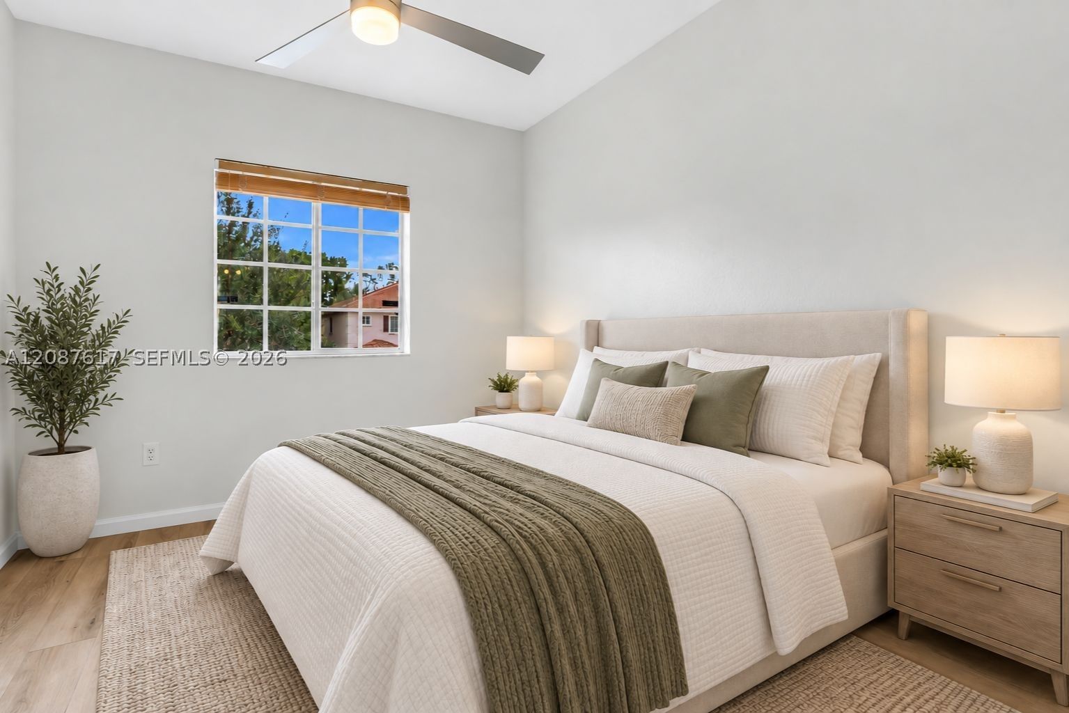 Real estate property located at 8870 Isles Cir, Broward, Woodland Villas 1st Add, Tamarac, FL