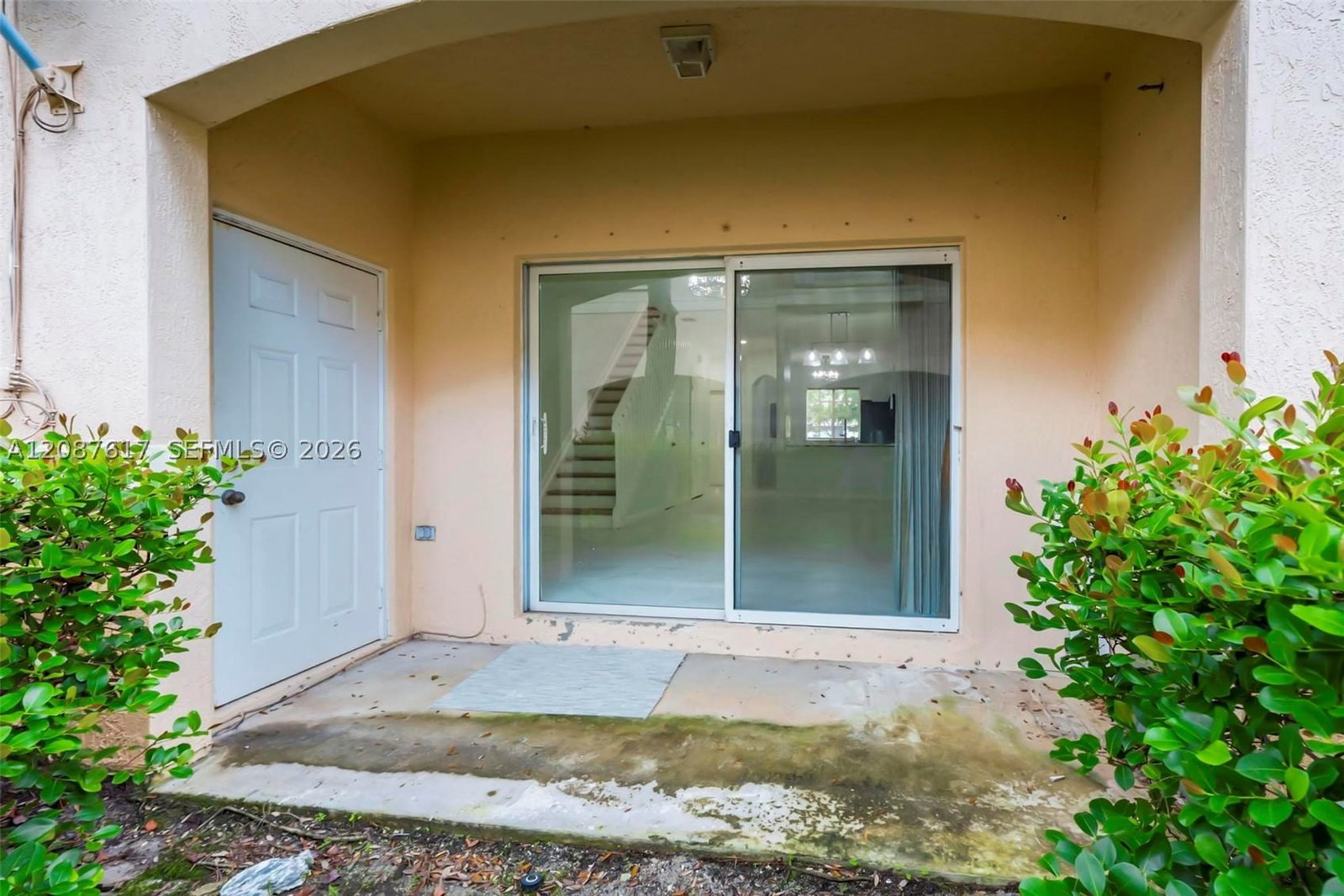 Real estate property located at 8870 Isles Cir, Broward, Woodland Villas 1st Add, Tamarac, FL