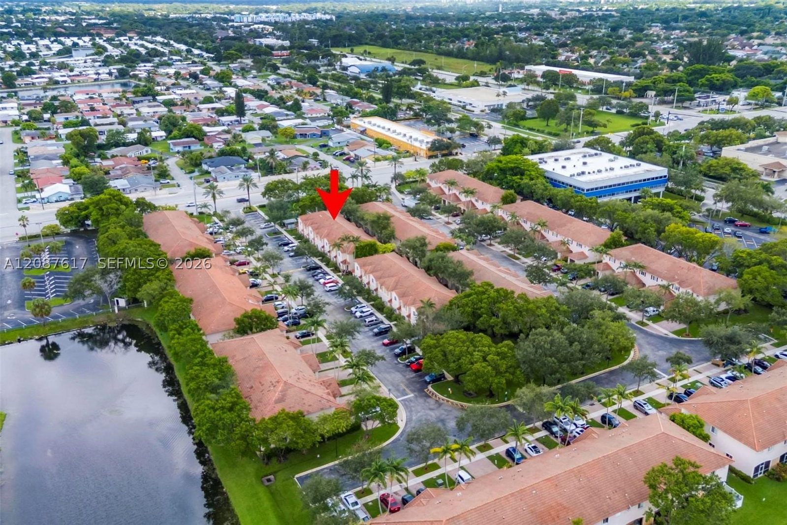 Real estate property located at 8870 Isles Cir, Broward, Woodland Villas 1st Add, Tamarac, FL