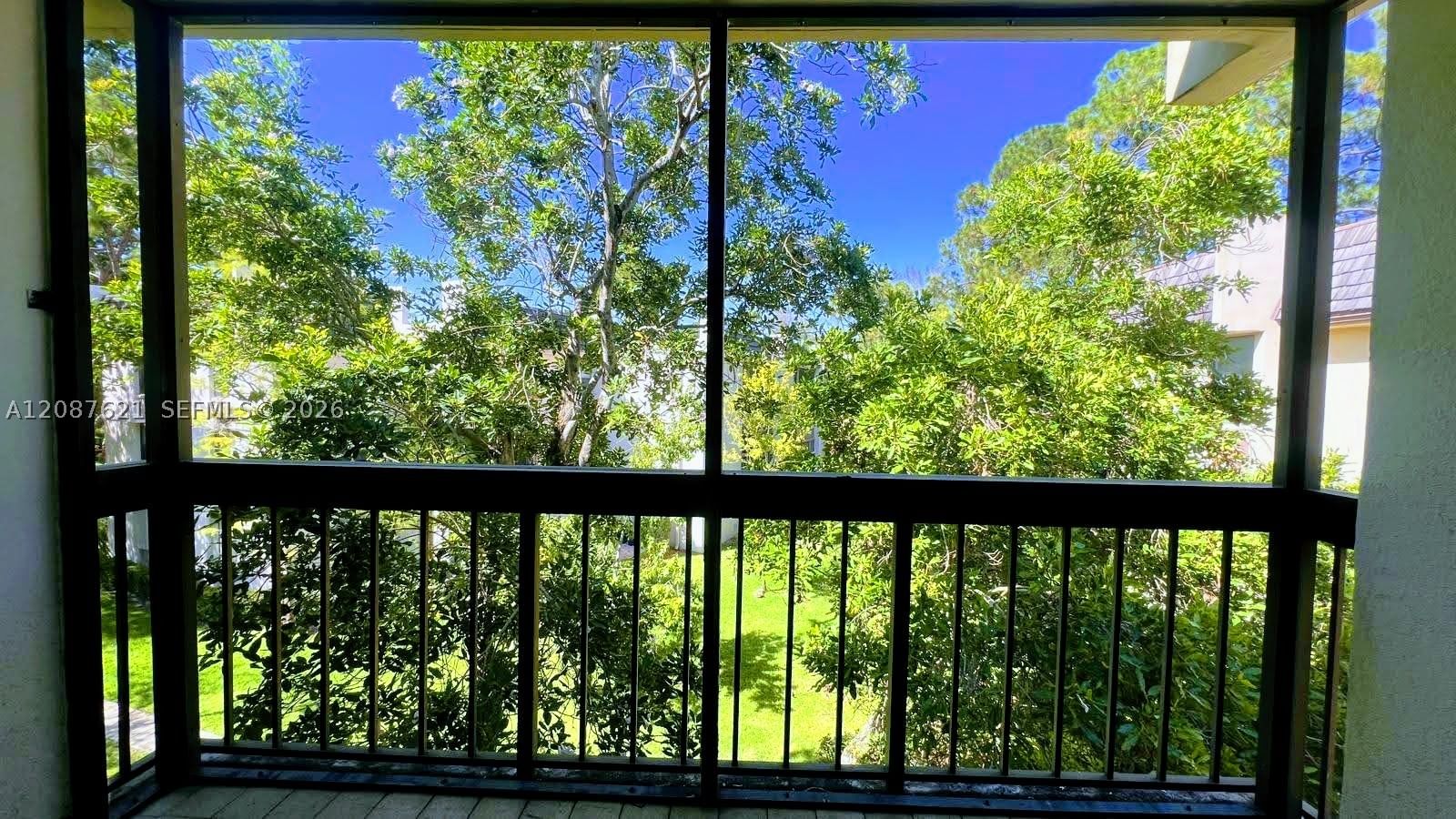 Real estate property located at 8429 Forest Hills Dr #305, Broward, Greenglades Condo Ii, Coral Springs, FL