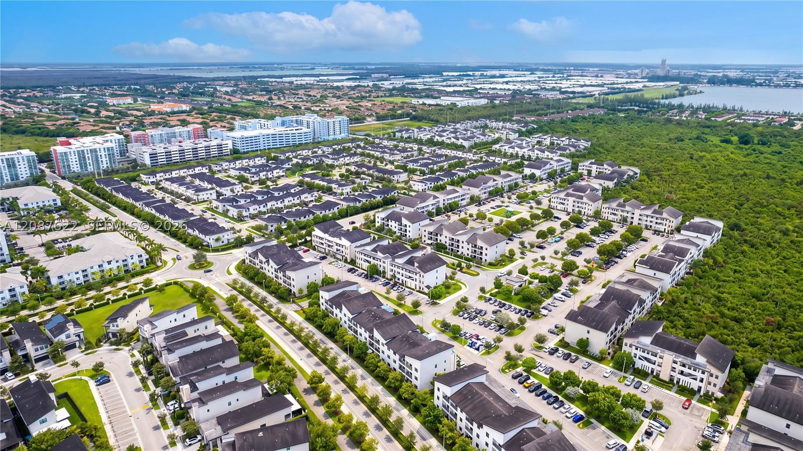 Real estate property located at 7809 104th Ave #31, Miami-dade, Apex At Park Central Cond, Doral, FL