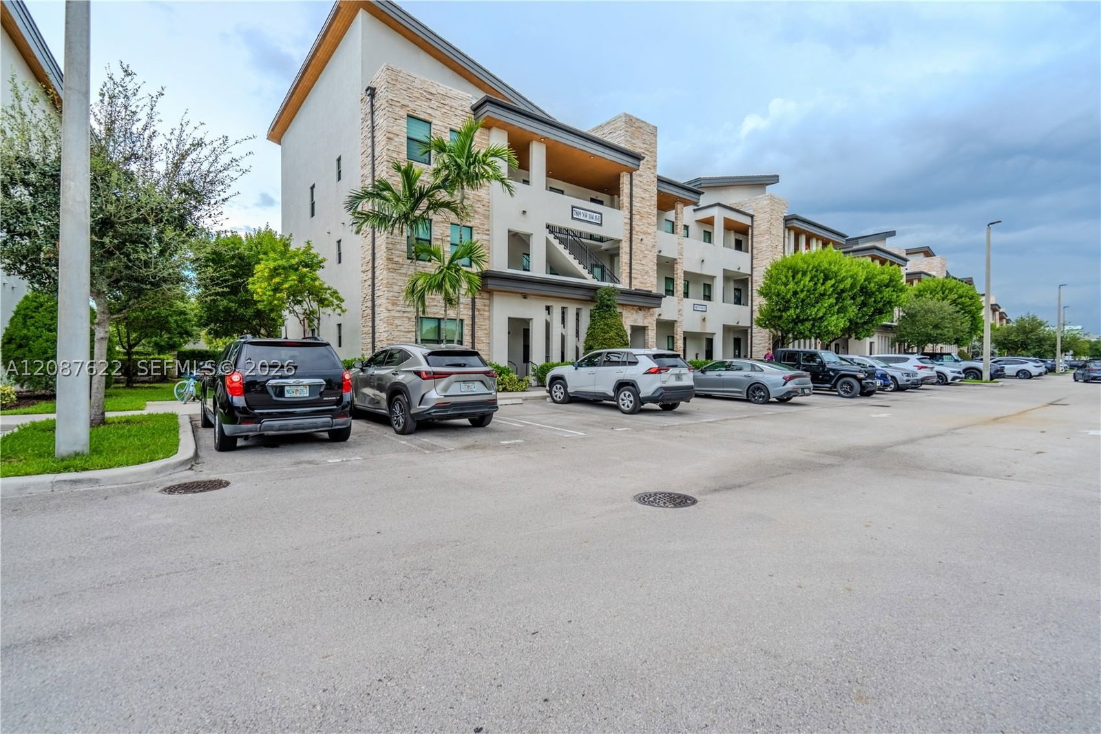 Real estate property located at 7809 104th Ave #31, Miami-dade, Apex At Park Central Cond, Doral, FL