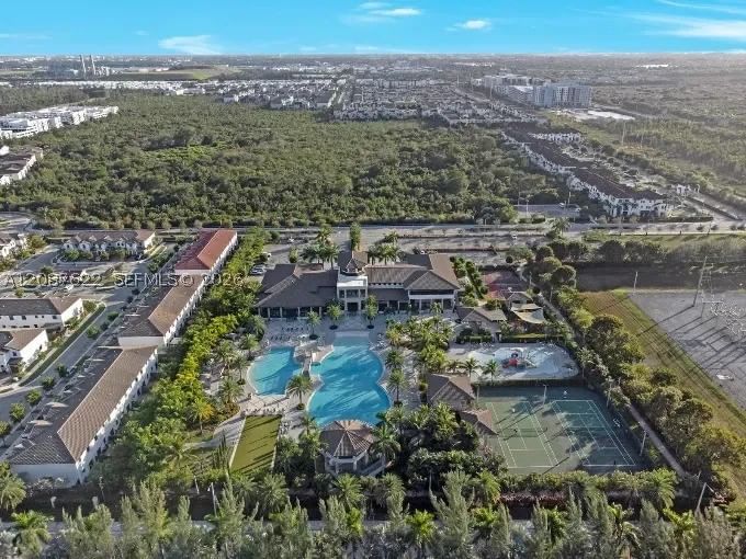 Real estate property located at 7809 104th Ave #31, Miami-dade, Apex At Park Central Cond, Doral, FL