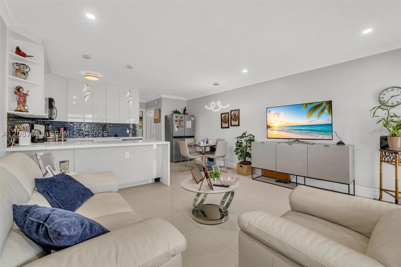 Real estate property located at 900 Atlantic Shores Blvd #219, Broward, Berkeley Diplomat Co-op, Hallandale Beach, FL