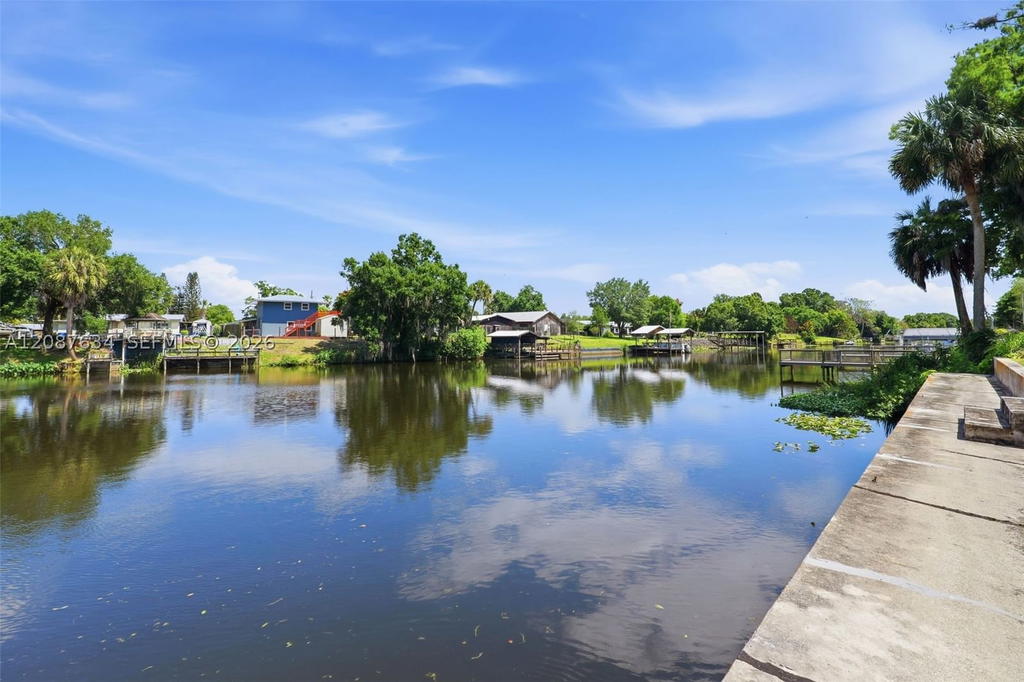 Real estate property located at 207 6TH Avenue, Okeechobee, City Of Okeechobee, Okeechobee, FL