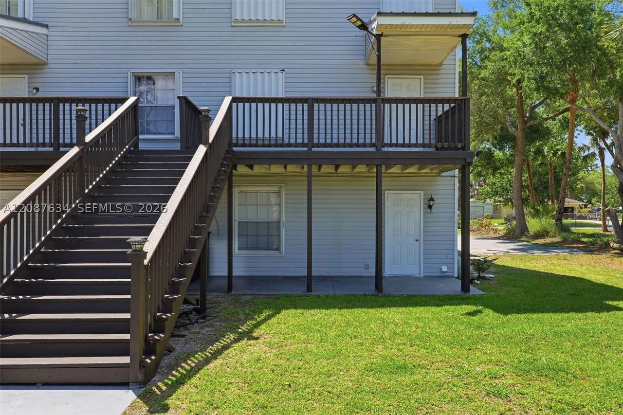 Real estate property located at 207 6TH Avenue, Okeechobee, City Of Okeechobee, Okeechobee, FL