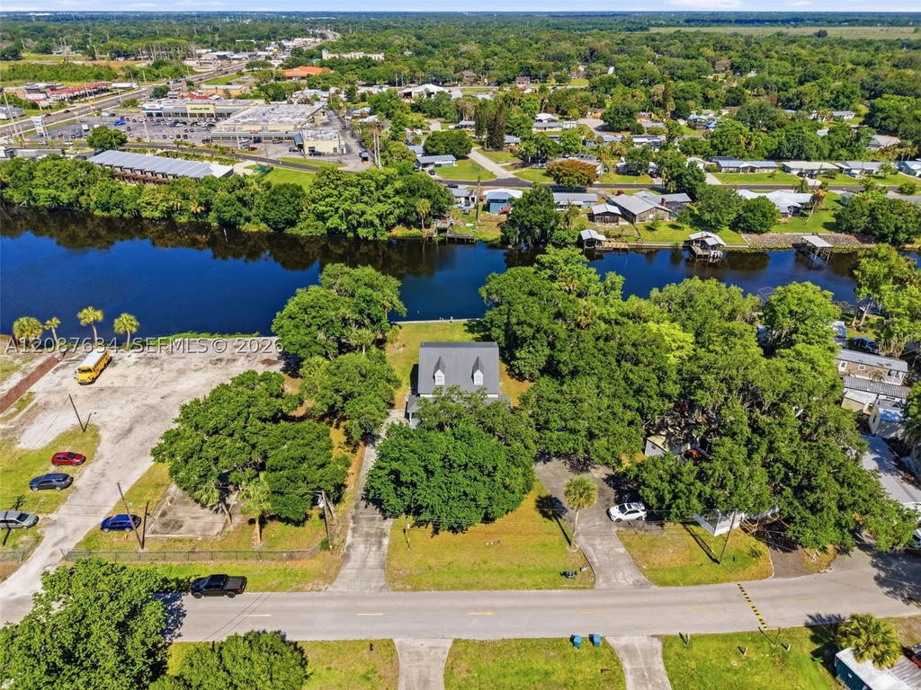 Real estate property located at 207 6TH Avenue, Okeechobee, City Of Okeechobee, Okeechobee, FL