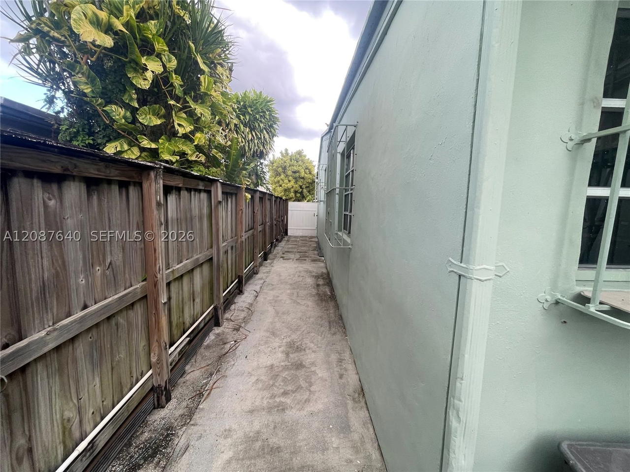 Real estate property located at 3430 89th Ave, Miami-dade, Olympic Heights, Miami, FL