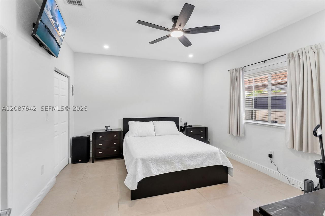 Real estate property located at 17133 137th Pl, Miami-dade, Cazadores Sub South, Miami, FL