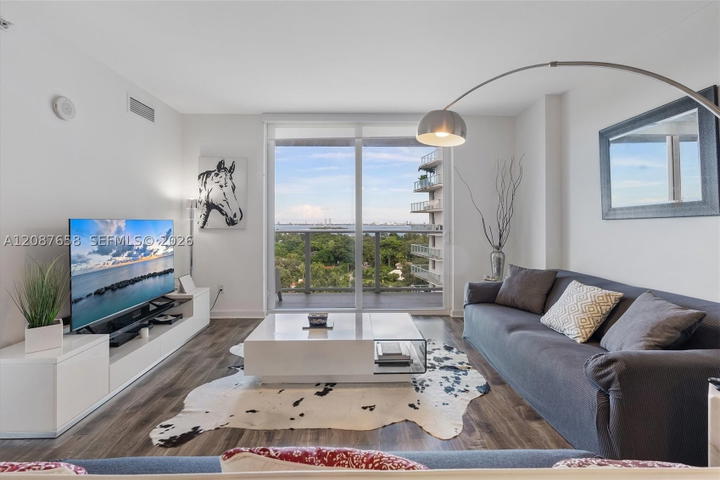 Real estate property located at 4250 Biscayne Blvd #1008, Miami-dade, 4250 Biscayne Boulevard C, Miami, FL