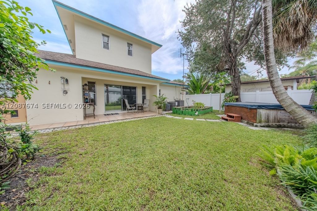 Real estate property located at 919 Lakeside Pl, Palm Beach, Lake Cove, Lantana, FL
