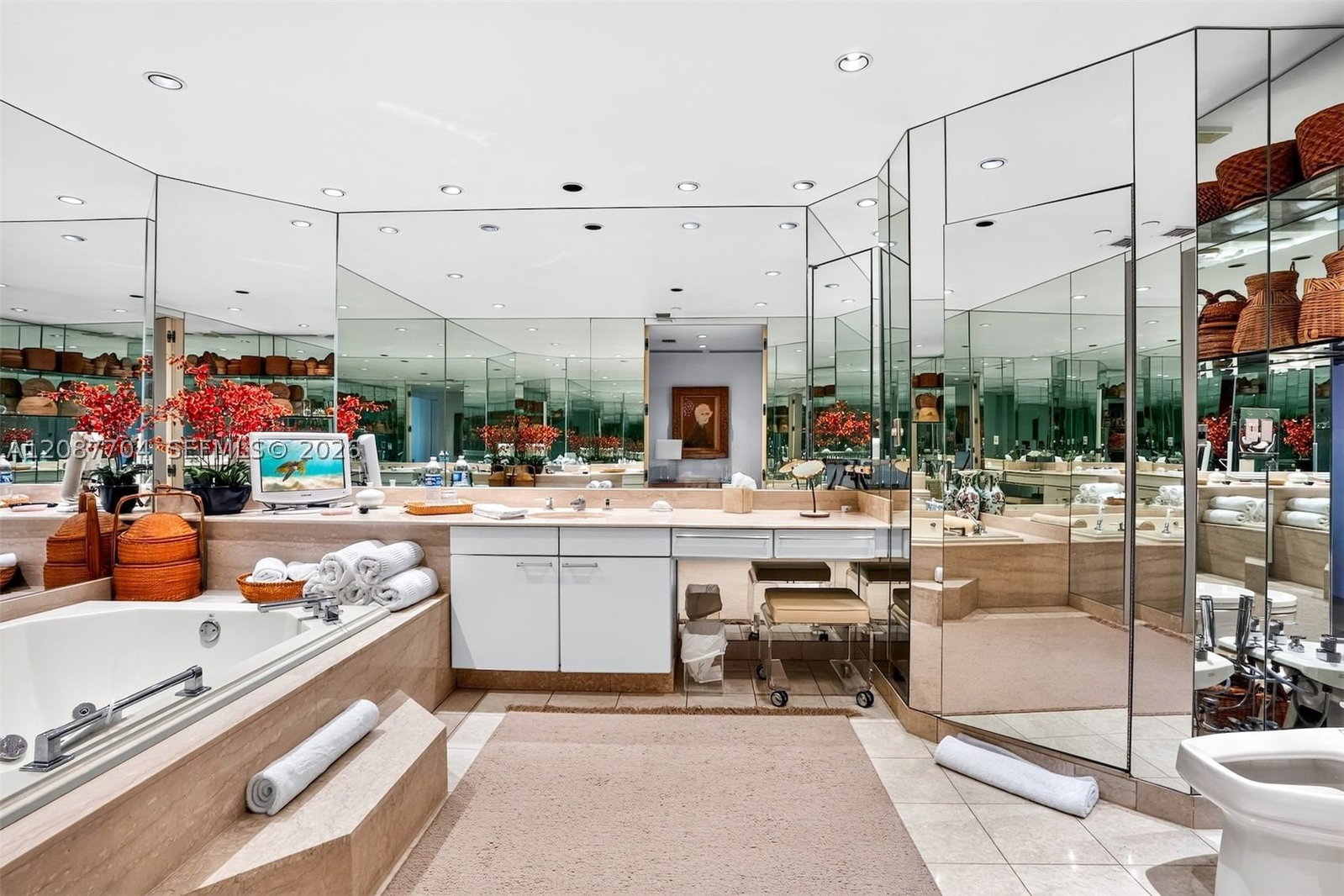 Real estate property located at 9999 Collins Ave #5E, Miami-dade, Bal Harbour Tower Condo, Bal Harbour, FL
