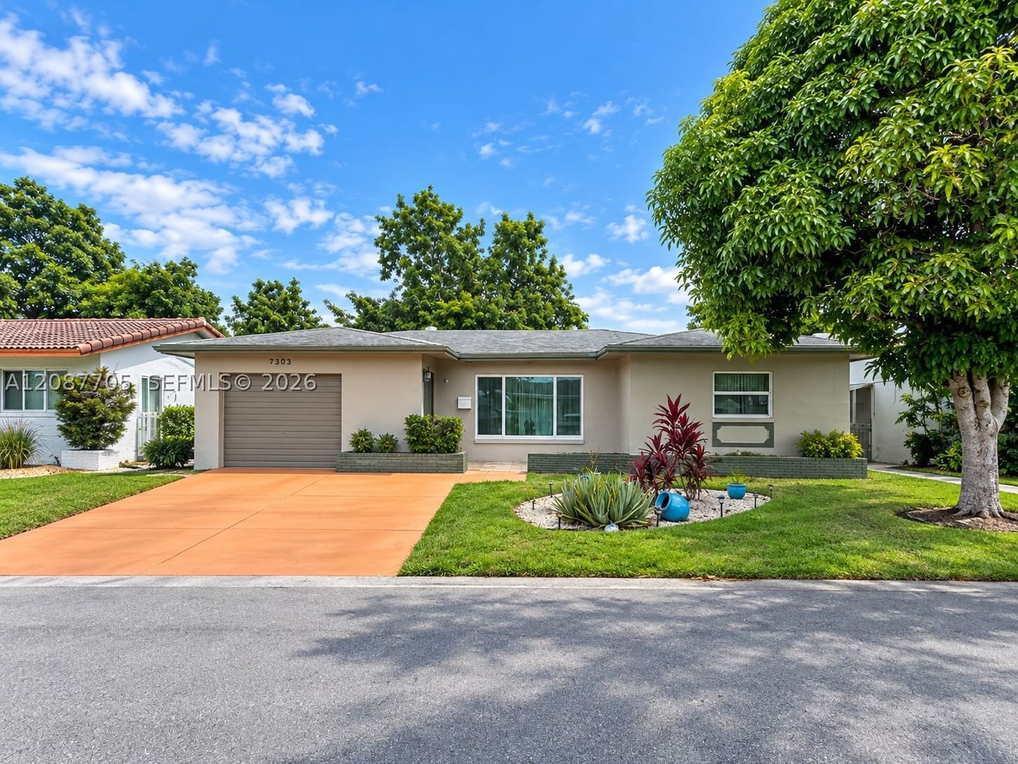 Real estate property located at 7303 59th St, Broward, Mainlands Of Tamarac Lake, Tamarac, FL