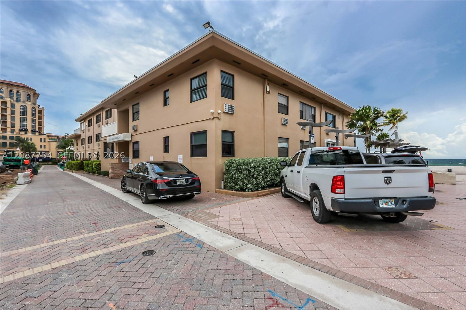 Real estate property located at 3300 Surf Rd #1A, Broward, Ocean Grande Beach Club C, Hollywood, FL