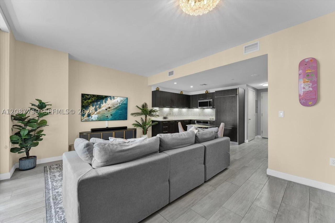 Real estate property located at 45 9th St #1002, Miami-dade, Brickell Heights East Con, Miami, FL