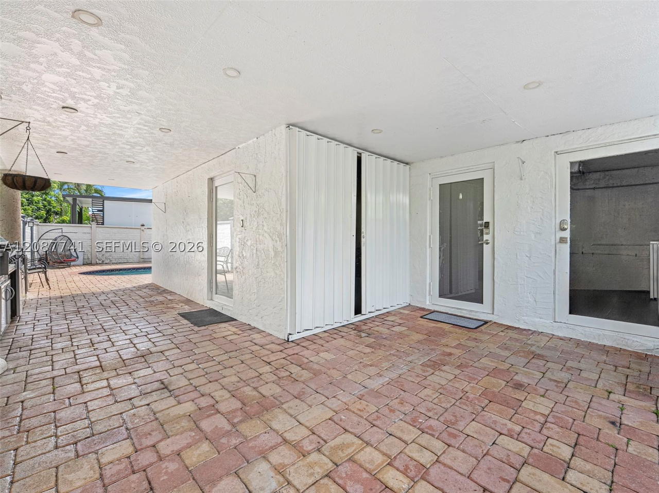 Real estate property located at 9781 155th Ave, Miami-dade, Weitzer Hammocks Homes Se, Miami, FL