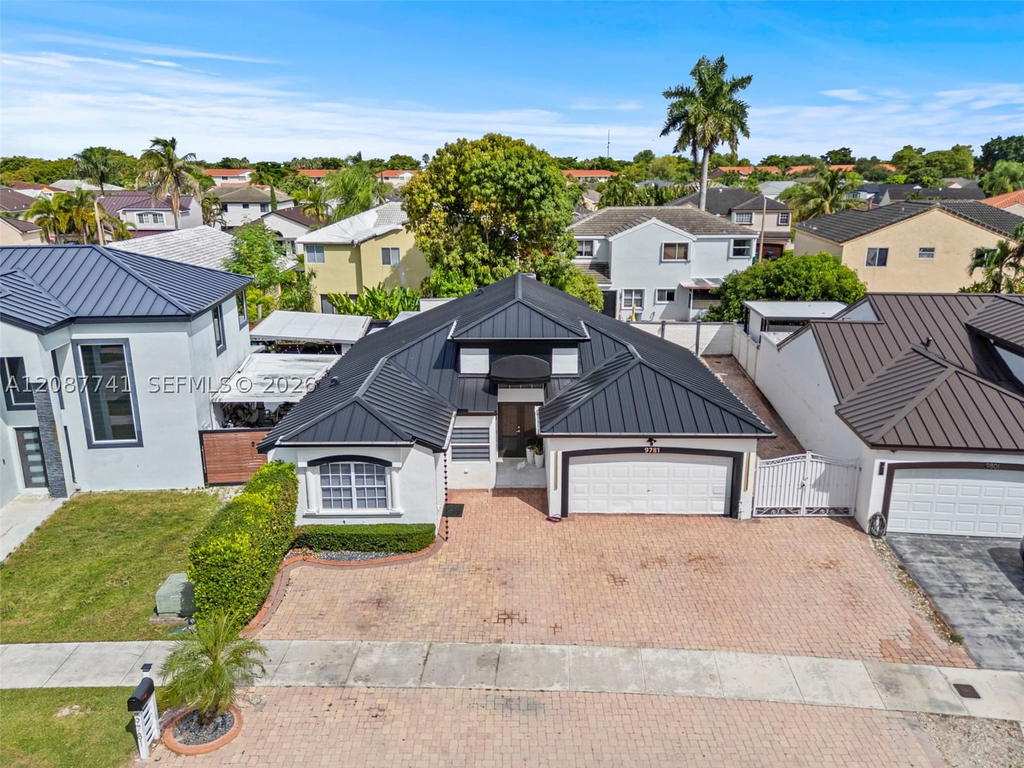 Real estate property located at 9781 155th Ave, Miami-dade, Weitzer Hammocks Homes Se, Miami, FL