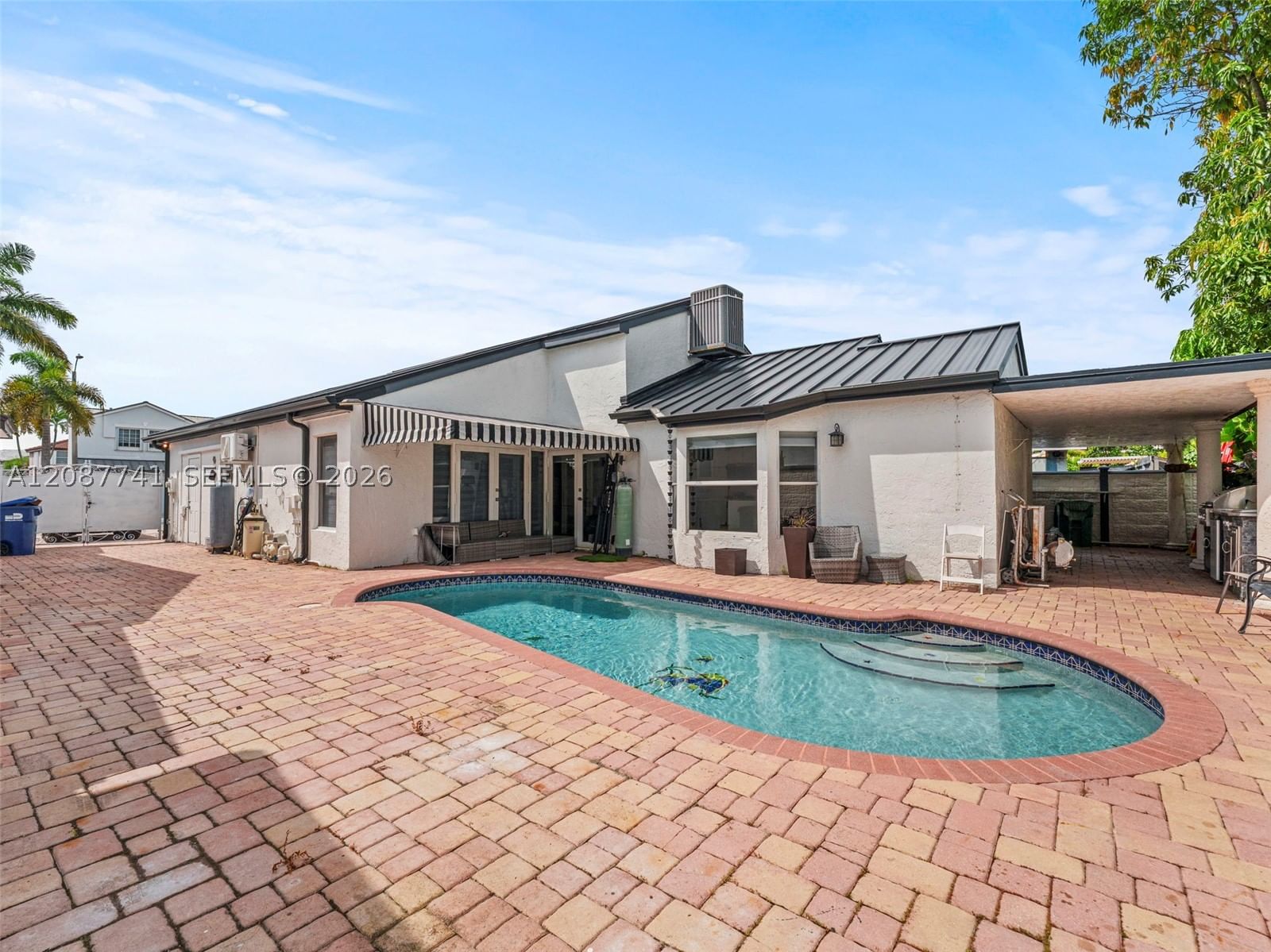 Real estate property located at 9781 155th Ave, Miami-dade, Weitzer Hammocks Homes Se, Miami, FL