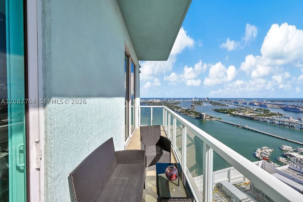 Real estate property located at 1900 Bayshore Dr #5103, Miami-dade, Quantum On The Bay Condo, Miami, FL