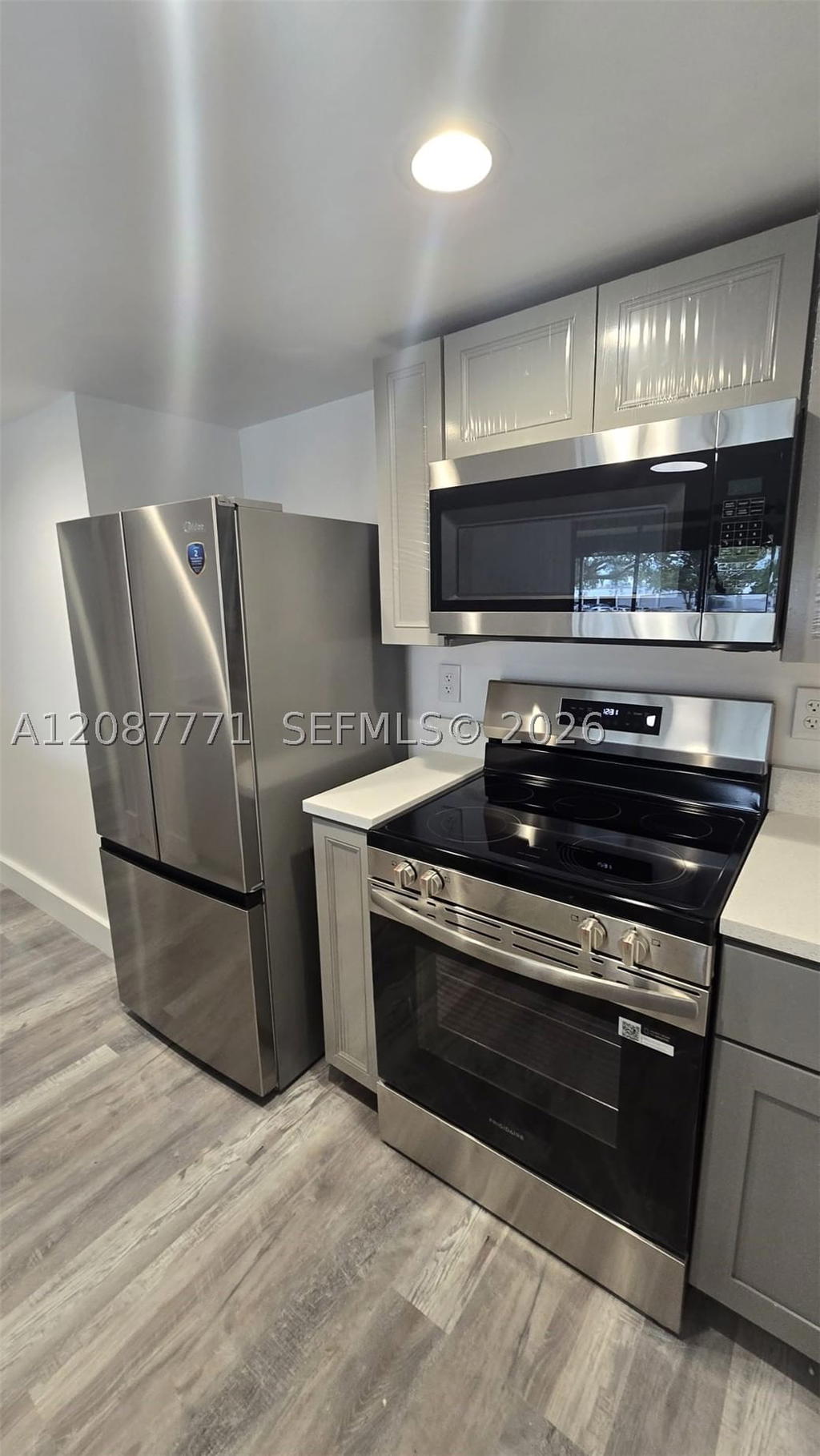 Real estate property located at 16220 2nd Ave #211, Miami-dade, Parkway Grove Condo Part, Miami, FL